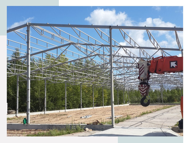 Строительство конюшен в Печора от 611 руб. под ключ